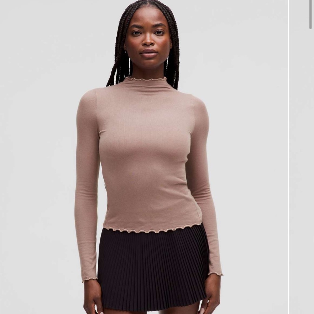 Lululemon Hold Tight Lettuce-Edge Turtleneck *Sparkle Trim
Twilight Rose 6